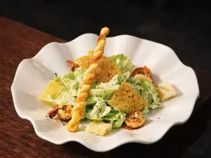 Square Restaurant & Lounge
