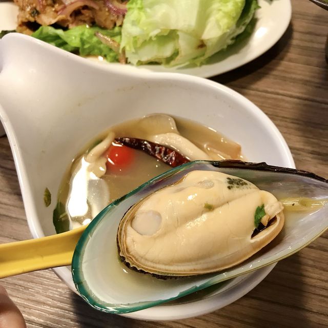 九龍城抵食泰菜