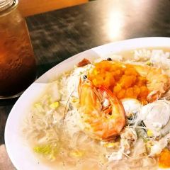 Maxwell Food Centre User Photo