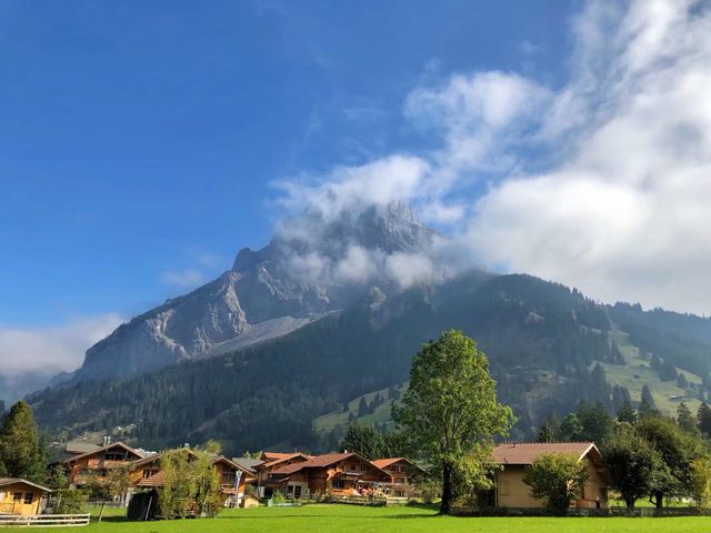 Kandersteg必去的兩個地方， 坐纜車爬山玩滑道