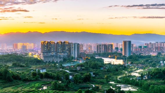 Donghu Park