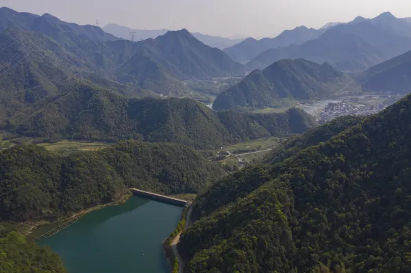 Flights from Chiang Rai to Lincang