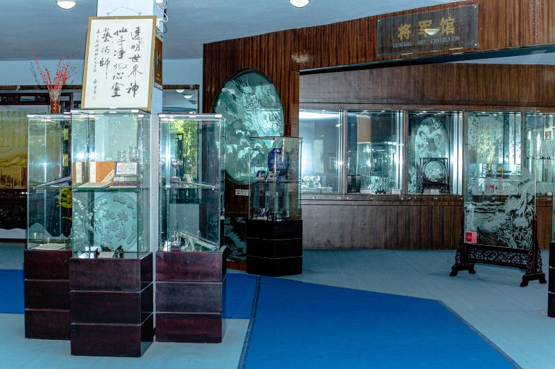 Wu Zixiong Glass Art Gallery