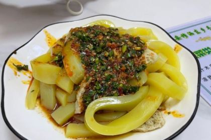 妥穆洒东乡手抓美食