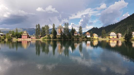川西圣湖&mdash;措卡湖，小众景点，位于新龙县，湖里有很