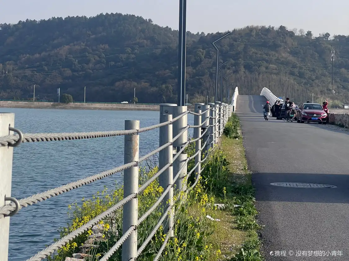 음산도 주변 호텔