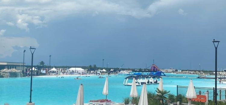 Blue Lagoon Bar & Grill
