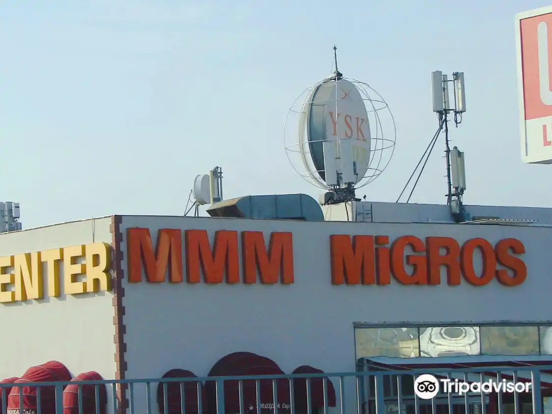 Отели рядом с достопримечательностью «Ysk Center»