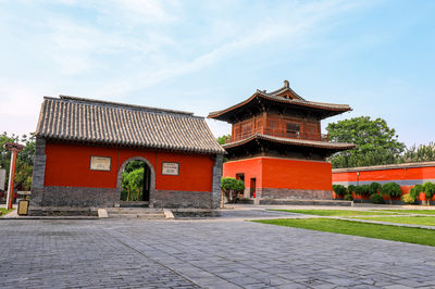 Menjelajahi Budaya Buddhis di Shijiazhuang