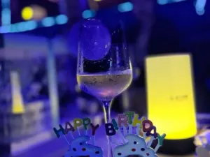 引力沙灘酒吧