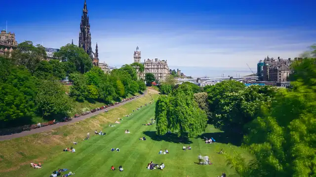 Hotels near Princes Street Gardens