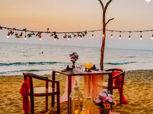 Ocean Bar & Grill, Ong Lang