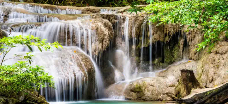 โรงแรมใกล้น้ำตก เอราวัณ