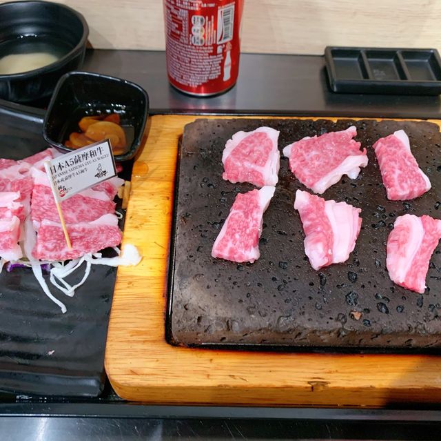 下午茶！香港美食| 石頭板燒牛