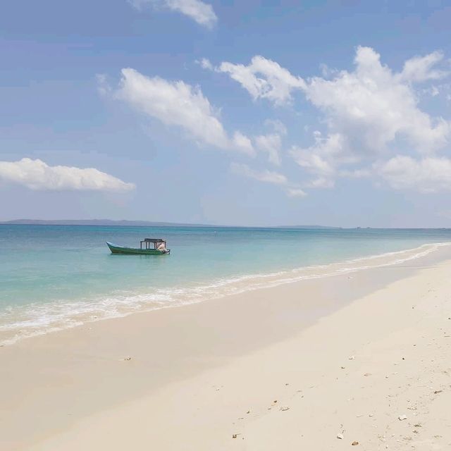 Pantai Tablolong 