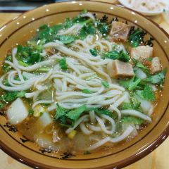 白氏老婆婆干羊肉剁荞面·非物质文化遗产品牌(靖边总店) 여행 사진