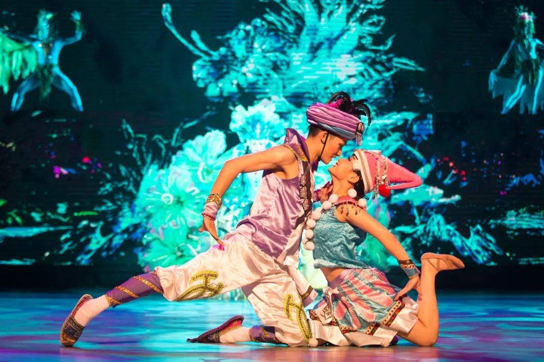 Shenzhen Splendid Chinese Folk Village + Shenzhen Wildlife Park One-day Tour