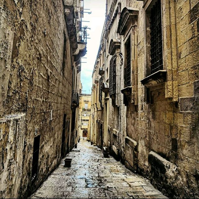 Wandering the streets of Malta