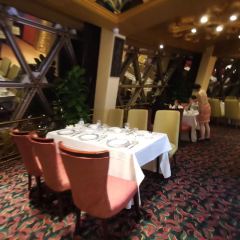 ROYAL ORCHID THAI REVOLIVING RESTAURANT User Photo