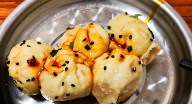 正宗菱湖生煎善琏辣油馄饨(凤凰二村店)
