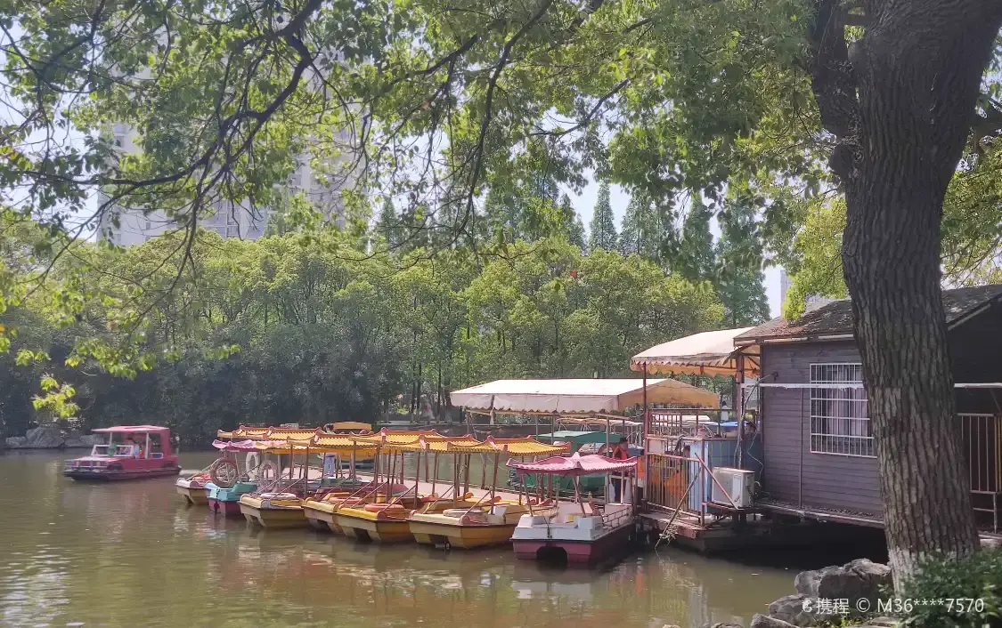 Hotels near Zhangshu Yaodu Park (North Gate)