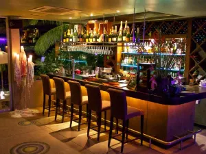 The Cliff Bar and Grill