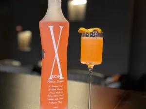 FOX COCKTAIL BAR
