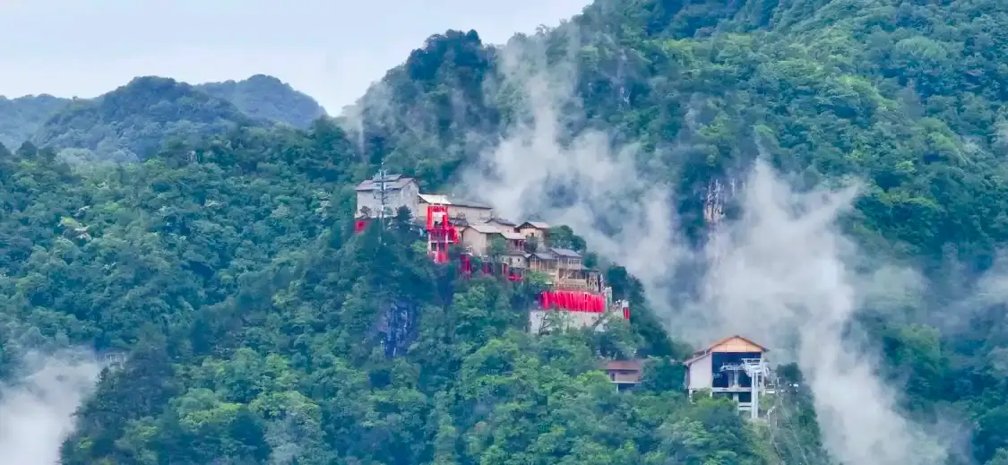 Hotels near Kangjiazhai Scenic Area