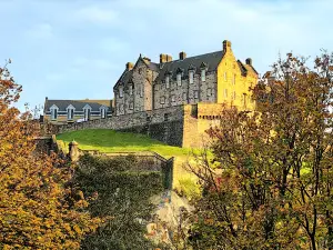 Attrazioni per la visione autunnale a Edimburgo: le opzioni più popolari