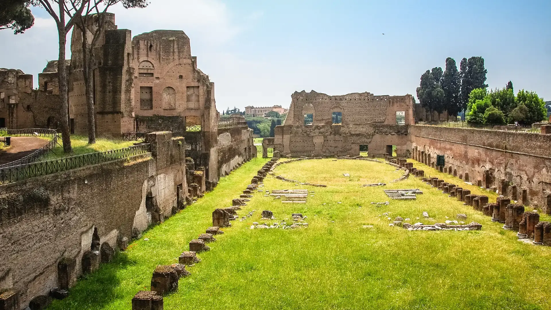 Hotels near Palatine Hill