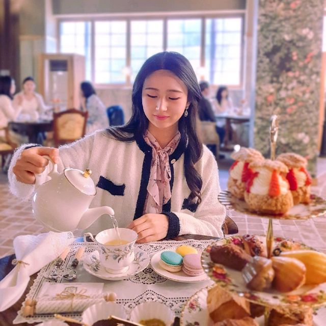 회전목마 카페 시모네타의 정원
