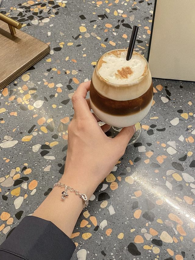 연남동 마들렌 맛집 연트럴다방