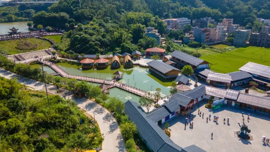 Xinyi Lianhuahu Manor