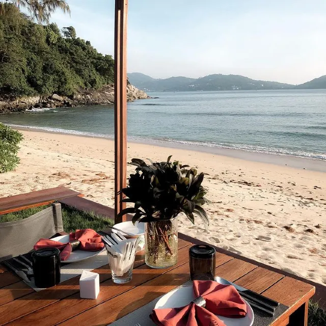 หลีกทางให้ The Naka Phuket รีวิว ที่สุดของที่พักมหัศจรรย์แห่งทะเลใต้