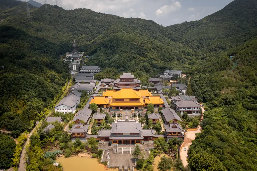 지자 사원