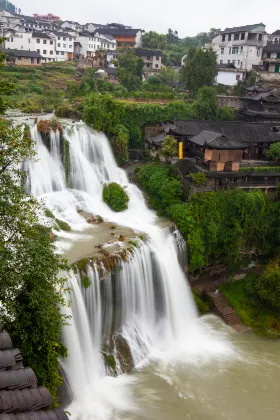 Yishang Hotel (Huaihua Vocational College)