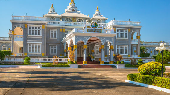 Presidential Palace, Laos