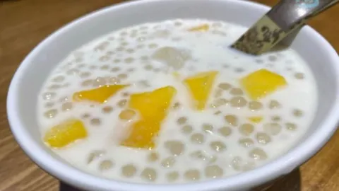 港湾糖水 in Beihai