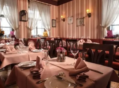 Zu ebener Erde und erster Stock