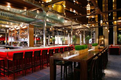 San Deck, Bar & Restaurant