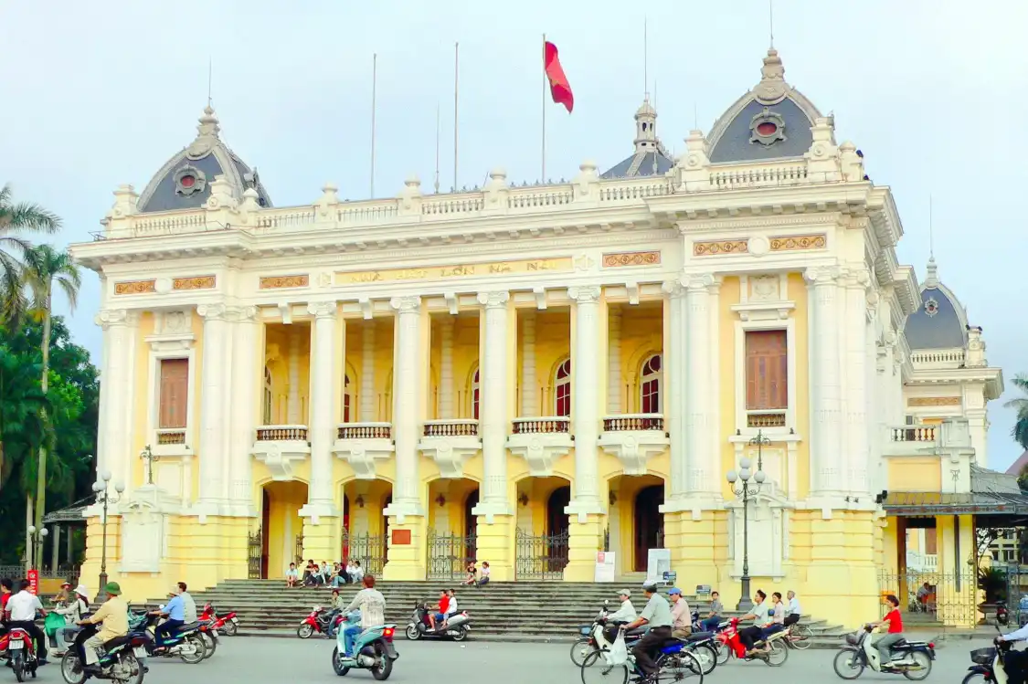 Hotels near Hanoi Opera House