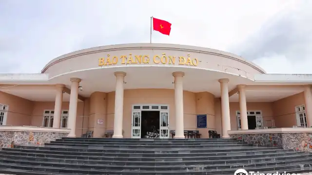 Hotels near Con Dao Musuem