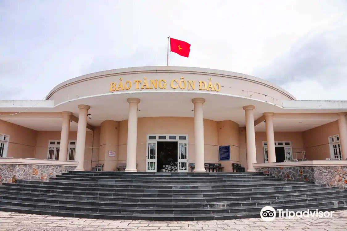Hotels near Con Dao Musuem