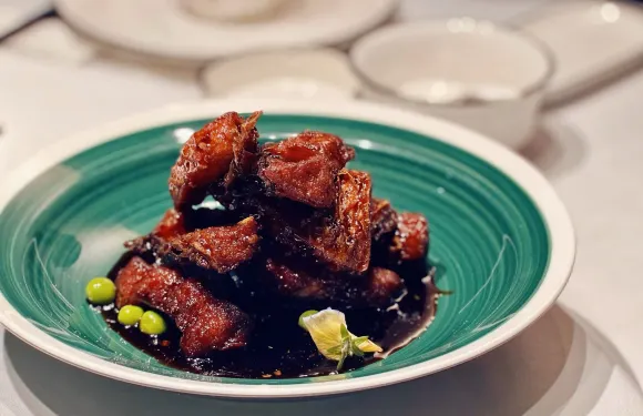 小白樺上海餐廳（老報館店）