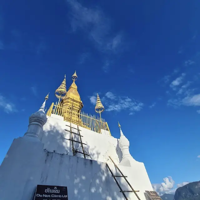 พระธาตุพูสี หลวงพระบาง