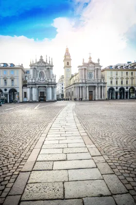 Cattedrale di Santa Maria del Bosco周辺のホテル