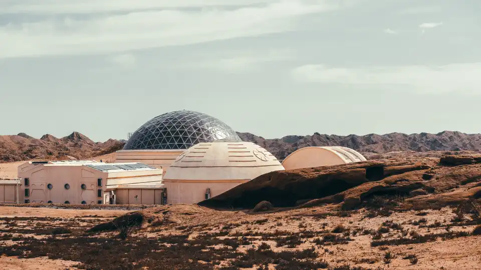 3_Mars Base 1