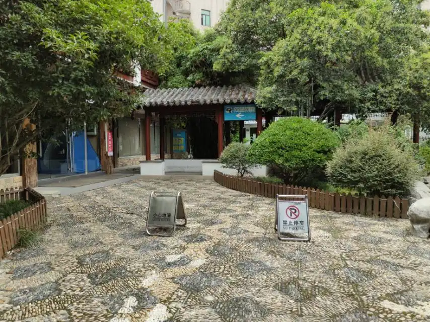 먀오첸 거리 주변 호텔