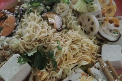 蔡记麻辣烫(兴南市场店)