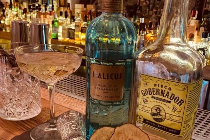 Stoa Bar Santorini Fira